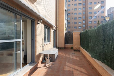 Huoneisto myytävänä Madrid, Espanja, 2 makuuhuonetta, 97 m2 No. 108016 - kuva 1