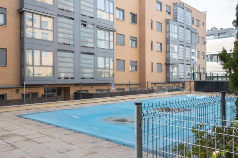 Huoneisto myytävänä Madrid, Espanja, 2 makuuhuonetta, 97 m2 No. 108016 - kuva 25