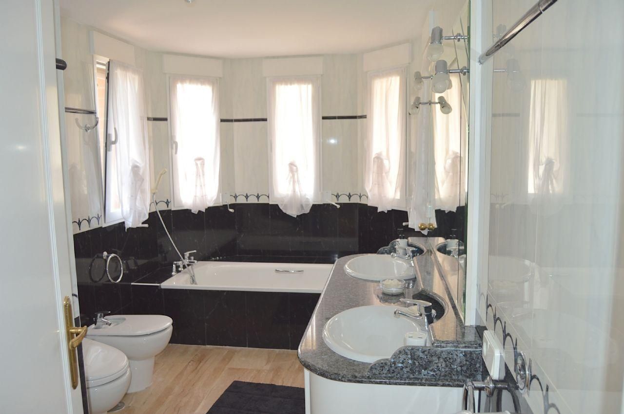 Вилла в Алтея, Аликанте, Испания 5 спален, 688м2 №95546