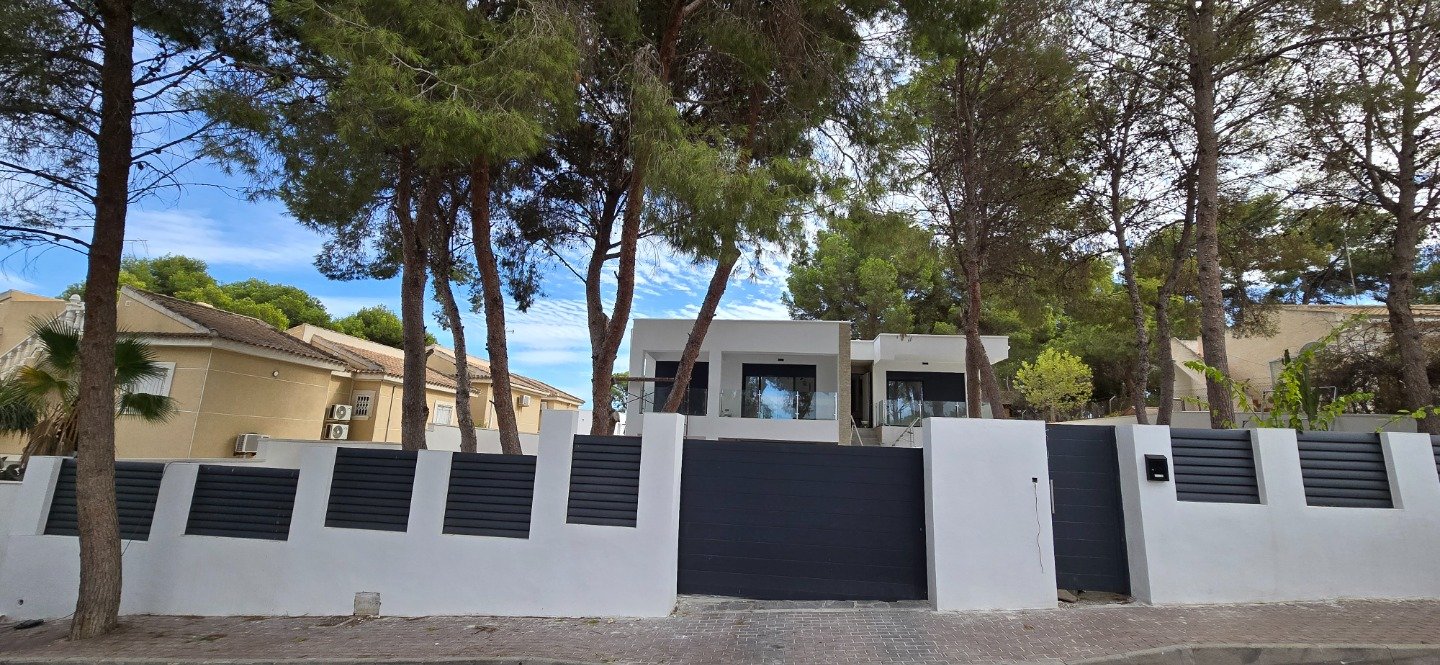 Villa in Los Montesinos, Alicante, Spanien 4 Schlafzimmer,  Nr. 112949