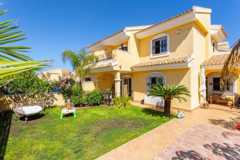 Villa in vendita Alicante, Spagna 3 camere da letto, 109 mq. N° 112955 - foto 1