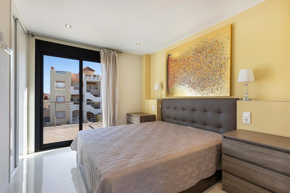 Villa in Orihuela, Alicante, Spain 5 bedrooms, 296 sq.m. No. 112945
