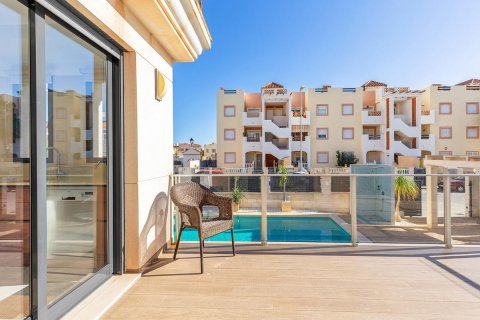 Villa for sale Alicante, Spain 5 bedrooms, 296 sq.m. No. 112945 - photo 20