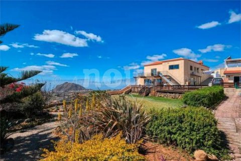 Villa for sale Tenerife, Spain 6 bedrooms, 650 sq.m. No. 109784 - photo 4