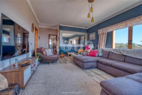 Villa for sale Tenerife, Spain 6 bedrooms, 650 sq.m. No. 109784 - photo 9