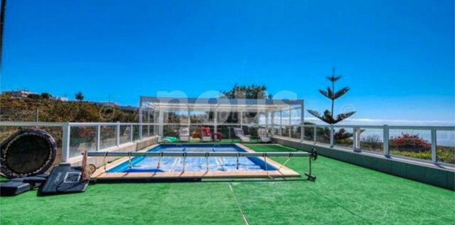 Villa Tenerife, Spain 6 bedrooms, 650 sq.m. No. 109784