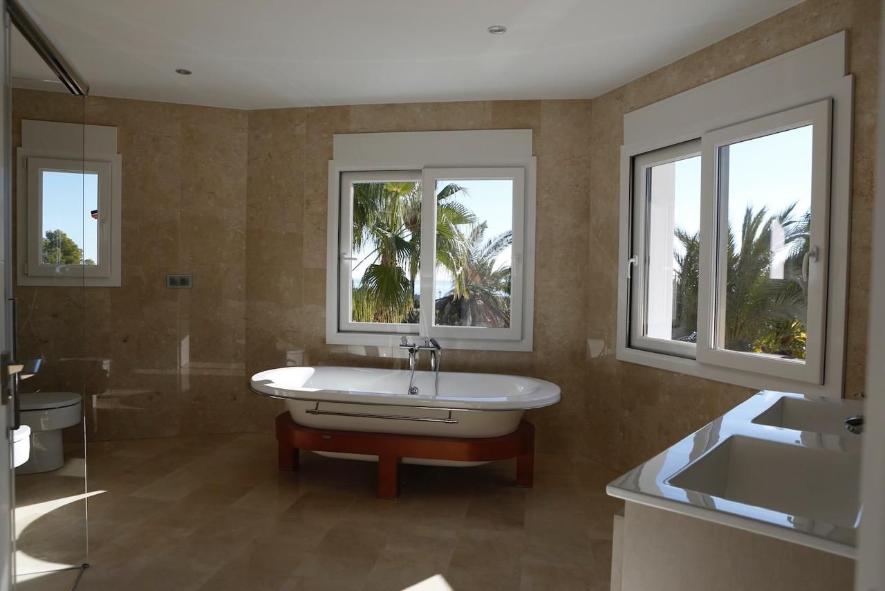Villa in Benissa, Alicante, Spanien 4 Schlafzimmer, 465 m2 Nr. 95756