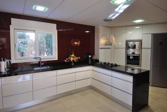 Villa in Benissa, Alicante, Spanien 4 Schlafzimmer, 465 m2 Nr. 95756