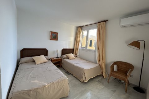 Apartment for rent Santa Ponsa, Mallorca, Spain 4 bedrooms, 150 sq.m. No. 111928 - photo 9
