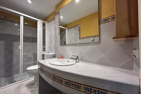 Apartment for rent Santa Ponsa, Mallorca, Spain 4 bedrooms, 150 sq.m. No. 111928 - photo 15