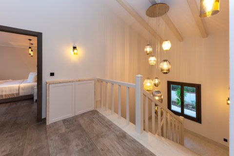 Finca myytävänä Establiments, Mallorca, Espanja, 7 makuuhuonetta, 601 m2 No. 111922 - kuva 23