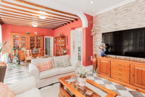 Apartment for sale Cadiz, Spain 5 bedrooms, 212 sq.m. No. 92077 - photo 3