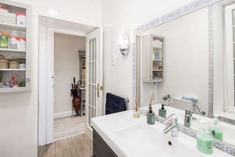 Apartment for sale Cadiz, Spain 5 bedrooms, 212 sq.m. No. 92077 - photo 20