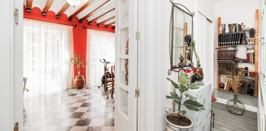 Apartment Cadiz, Spain 5 bedrooms, 212 sq.m. No. 92077