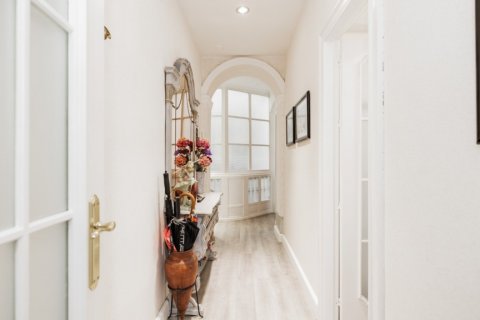 Apartment for sale Cadiz, Spain 5 bedrooms, 212 sq.m. No. 92077 - photo 13