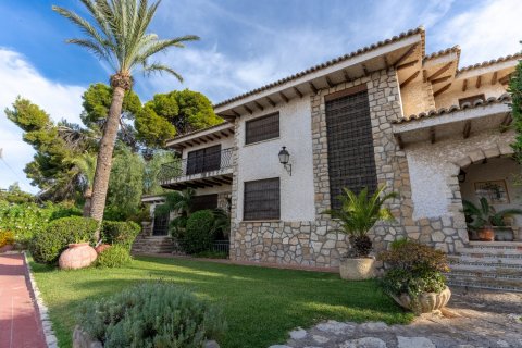 Villa for sale Alicante, Spain 8 bedrooms, 473 sq.m. No. 118044 - photo 3