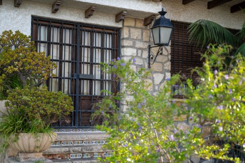 Villa for sale Alicante, Spain 8 bedrooms, 473 sq.m. No. 118044 - photo 22