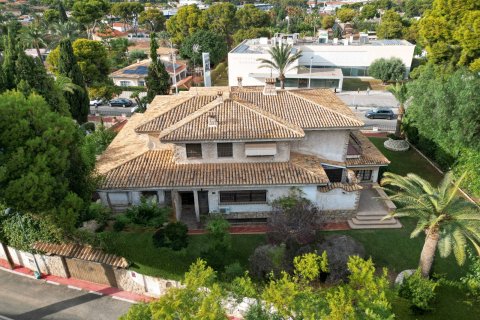 Villa for sale Alicante, Spain 8 bedrooms, 473 sq.m. No. 118044 - photo 24