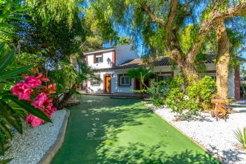 Villa pārdošanā Alicante, Spānijā 5 istabas, 240 m2 Nr. 115042 - attēls 2