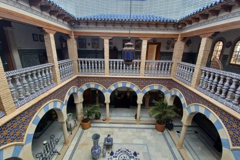 Huvila myytävänä Alicante, Espanja, 5 makuuhuonetta, 860 m2 No. 115045 - kuva 19