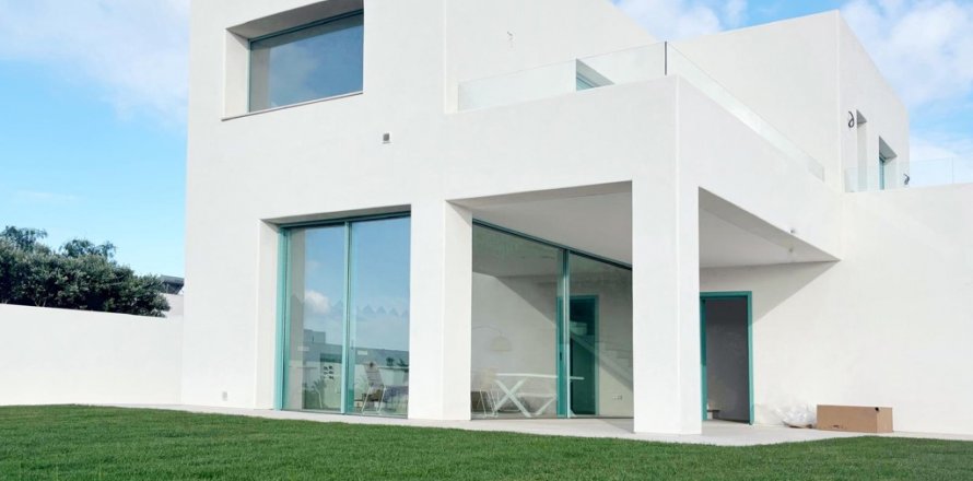 Villa Cadiz, Spagna 4 camere da letto, 186.2 mq. N° 108378