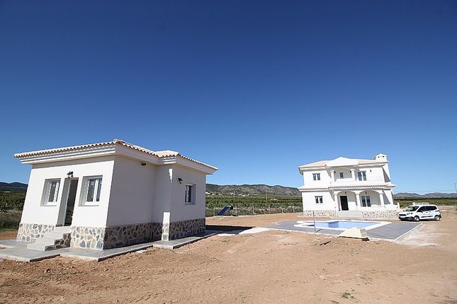 Villa in Pinoso, Alicante, Spain 3 bedrooms, 150 sq.m. No. 87017