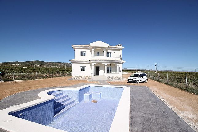 Villa in Pinoso, Alicante, Spain 3 bedrooms, 150 sq.m. No. 87017