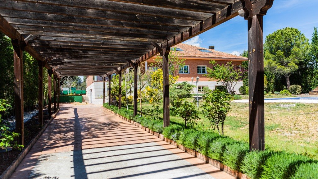 Villa in El Escorial, Madrid, Spanien 8 Schlafzimmer, 1294 m2 Nr. 105710