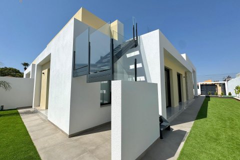 Villa for sale Torrevieja, Alicante, Spain 3 bedrooms, 125 sq.m. No. 109042 - photo 10