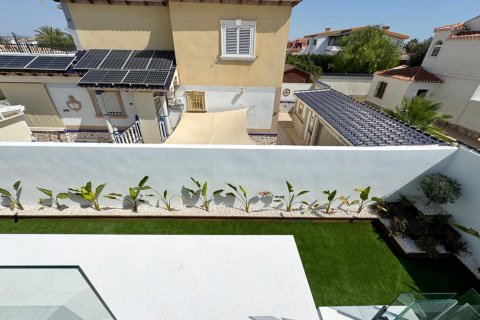 Villa for sale Torrevieja, Alicante, Spain 3 bedrooms, 125 sq.m. No. 109042 - photo 7