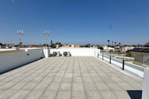 Villa for sale Torrevieja, Alicante, Spain 3 bedrooms, 125 sq.m. No. 109042 - photo 11