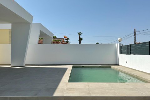 Villa for sale Torrevieja, Alicante, Spain 3 bedrooms, 125 sq.m. No. 109042 - photo 16
