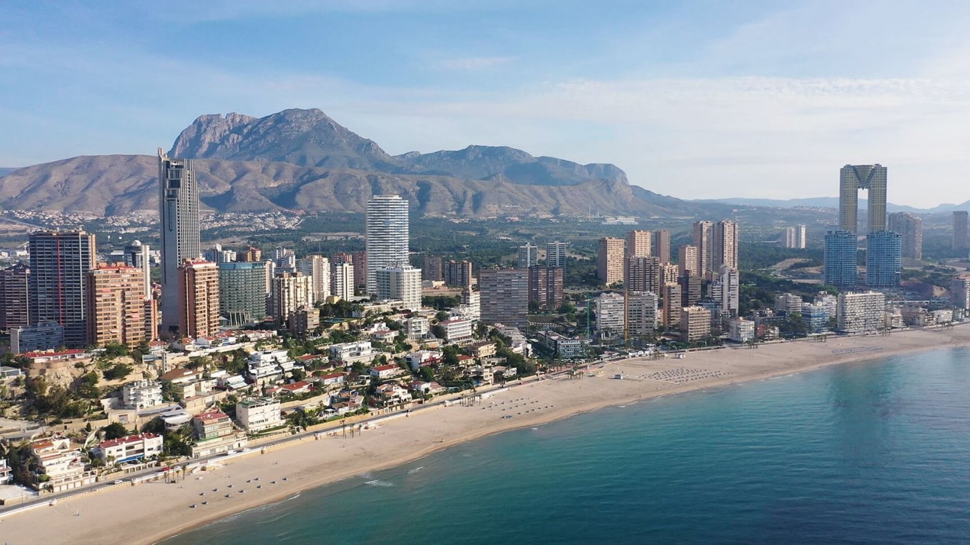 Apartment à Benidorm, Alicante, Espagne 2 chambres, 80 m2 No. 117710