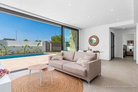 Villa à vendre Los Alcazares, Murcia, Espagne, 3 chambres, 173 m2 No. 104838 - photo 3