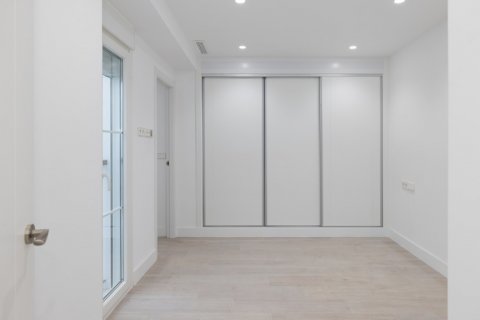 Dvīņu māja pārdošanā Cadiz, Spānijā 4 istabas, 144.77 m2 Nr. 106086 - attēls 3