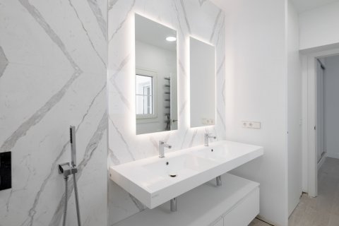 Apartment for sale Cadiz, Spain 2 bedrooms, 101.02 sq.m. No. 106089 - photo 16