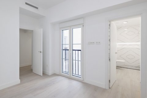 Apartment for sale Cadiz, Spain 2 bedrooms, 101.02 sq.m. No. 106089 - photo 9