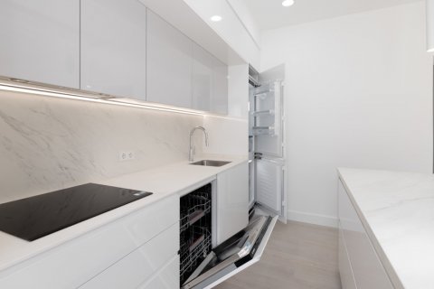 Apartment for sale Cadiz, Spain 2 bedrooms, 101.02 sq.m. No. 106089 - photo 6