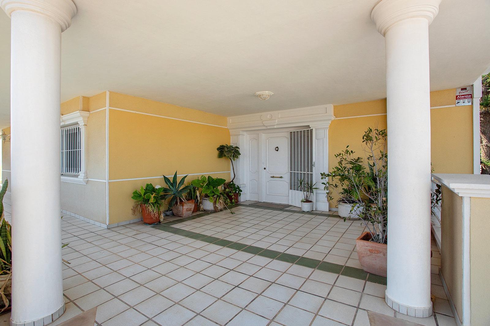 Villa à Torrevieja, Alicante, Espagne 5 chambres,  No. 114660