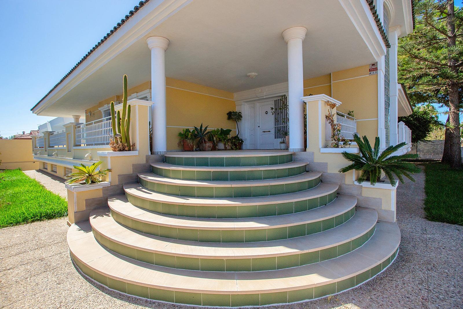 Villa à Torrevieja, Alicante, Espagne 5 chambres,  No. 114660