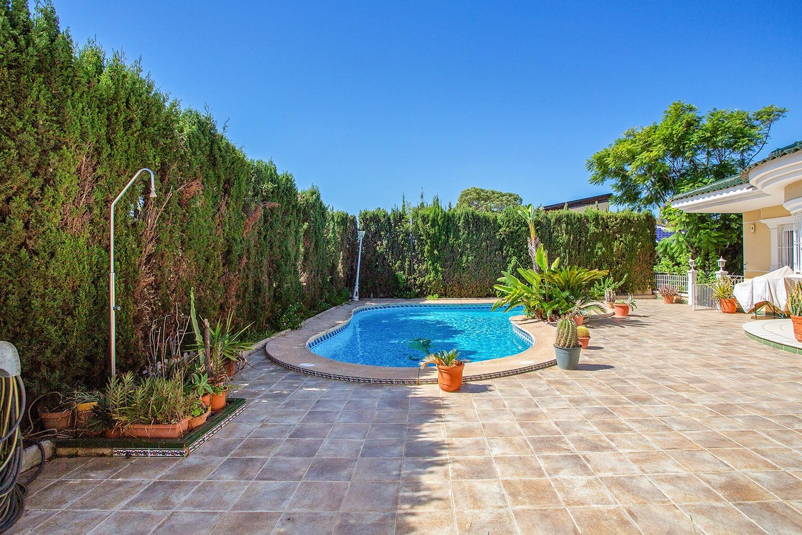 Villa à Torrevieja, Alicante, Espagne 5 chambres,  No. 114660