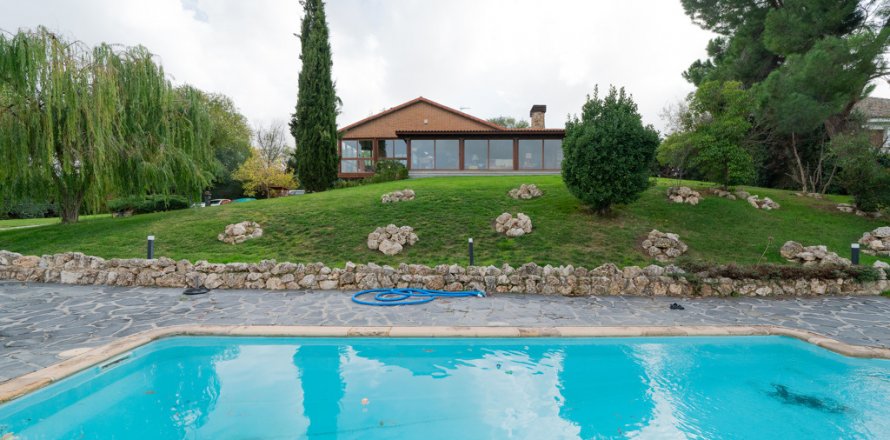 Huvila Santo Domingo, Madrid, Espanja 5 makuuhuonetta, 477 m2 No. 106716
