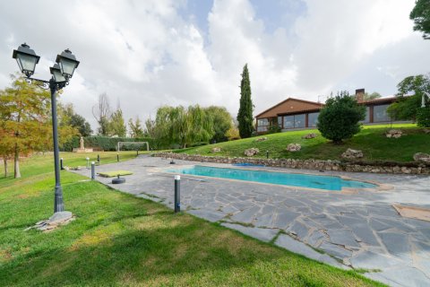 Huvila myytävänä Santo Domingo, Madrid, Espanja, 5 makuuhuonetta, 477 m2 No. 106716 - kuva 3