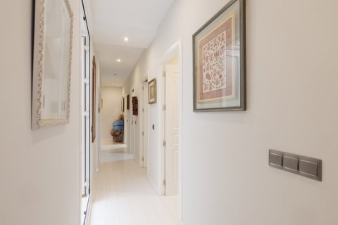 Apartment for sale Malaga, Spain 3 bedrooms, 174 sq.m. No. 117763 - photo 13