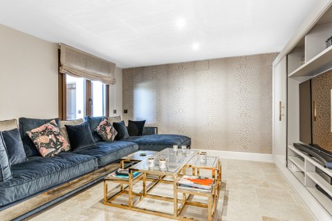 Willa Las Rozas de Madrid, Madrid, Hiszpania 5 sypialni, 650 mkw. nr 106857 – zdjęcie 5