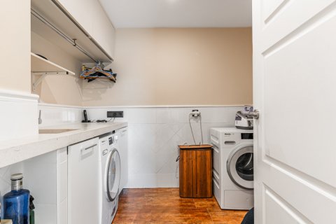 Willa Las Rozas de Madrid, Madrid, Hiszpania 5 sypialni, 650 mkw. nr 106857 – zdjęcie 28