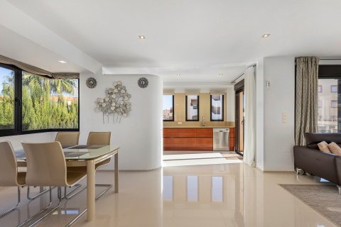 Villa for sale La Zenia, Alicante, Spain 5 bedrooms, 296 sq.m. No. 114756 - photo 7