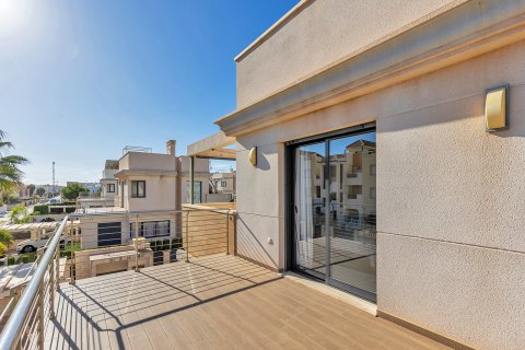 Villa for sale La Zenia, Alicante, Spain 5 bedrooms, 296 sq.m. No. 114756 - photo 30