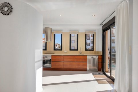 Villa for sale La Zenia, Alicante, Spain 5 bedrooms, 296 sq.m. No. 114756 - photo 9