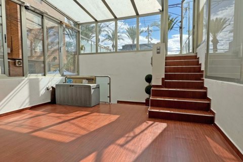 Dzīvoklis pārdošanā Torrevieja, Alicante, Spānijā 4 istabas, 154 m2 Nr. 114751 - attēls 4
